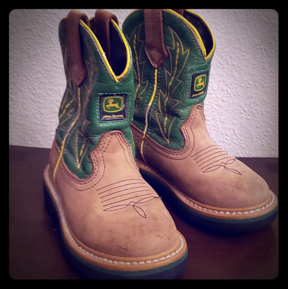*SOLD* John deere toddler boots